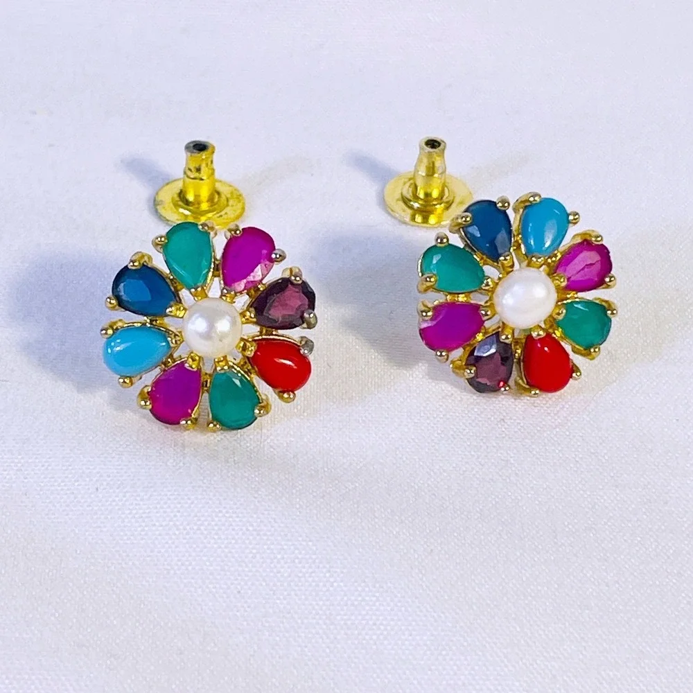 Vintage Multicolor Flower Stud Earrings Gold Tone Faux Pearl Jewel Tone‎ Floral